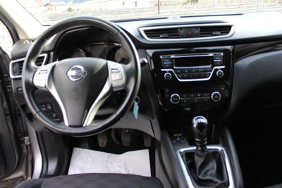 Nissan Qashqai 1.6 dCi 4WD Tekna (10)