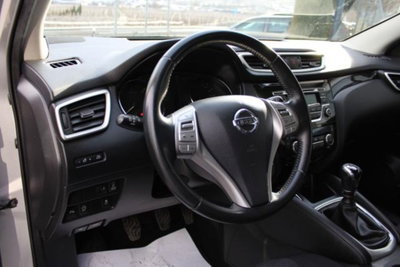 Nissan Qashqai 1.6 dCi 4WD Tekna (11)
