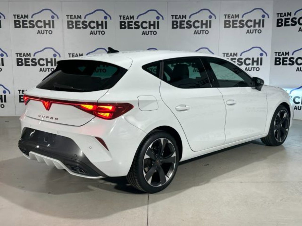 Cupra Leon Leon 1.5 hybrid 150cv dsg (4)