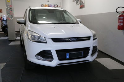Ford Kuga 2.0 TDCI 150 CV S&S 4WD Powershift Titanium usata