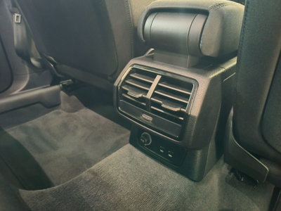 Audi Q3 35 TDI quattro S tronic Business (15)