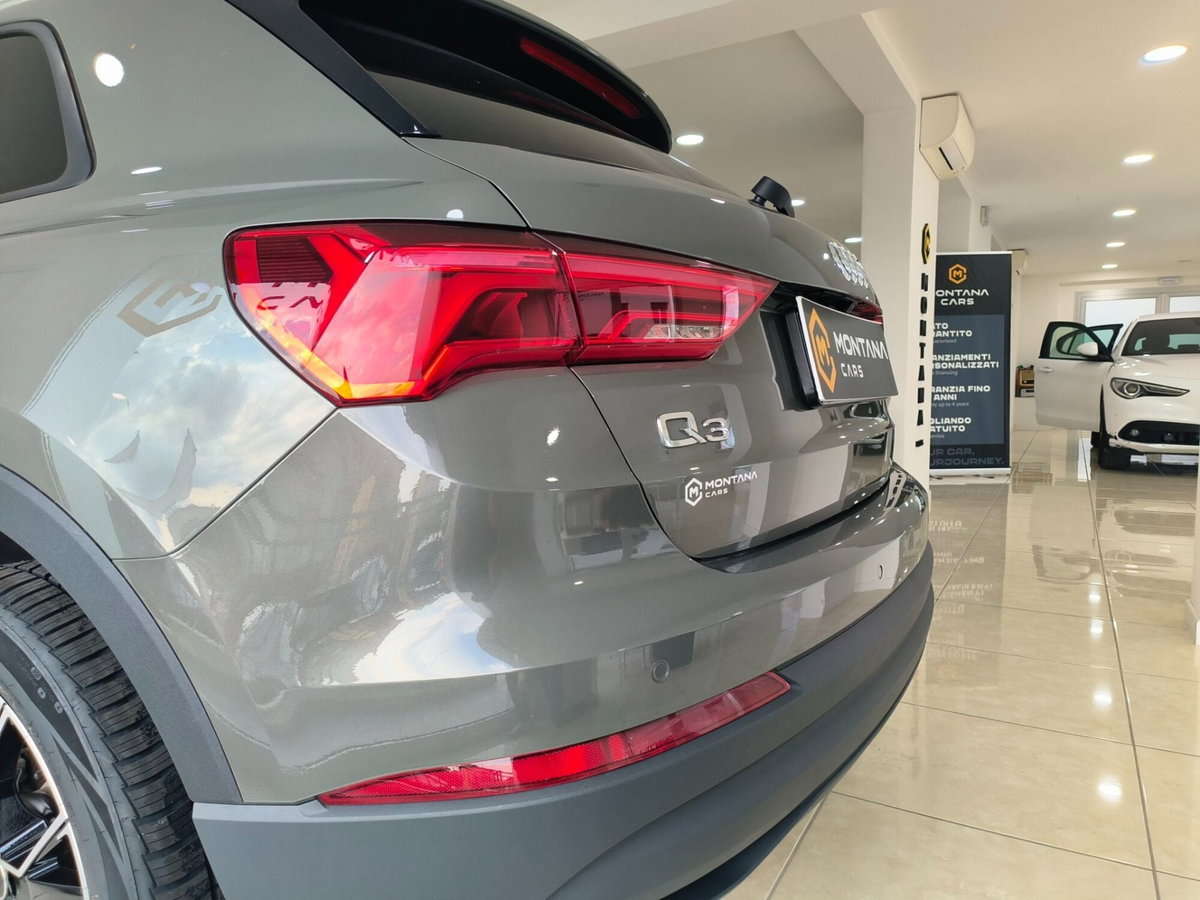 Audi Q3 35 TDI quattro S tronic Business (6)