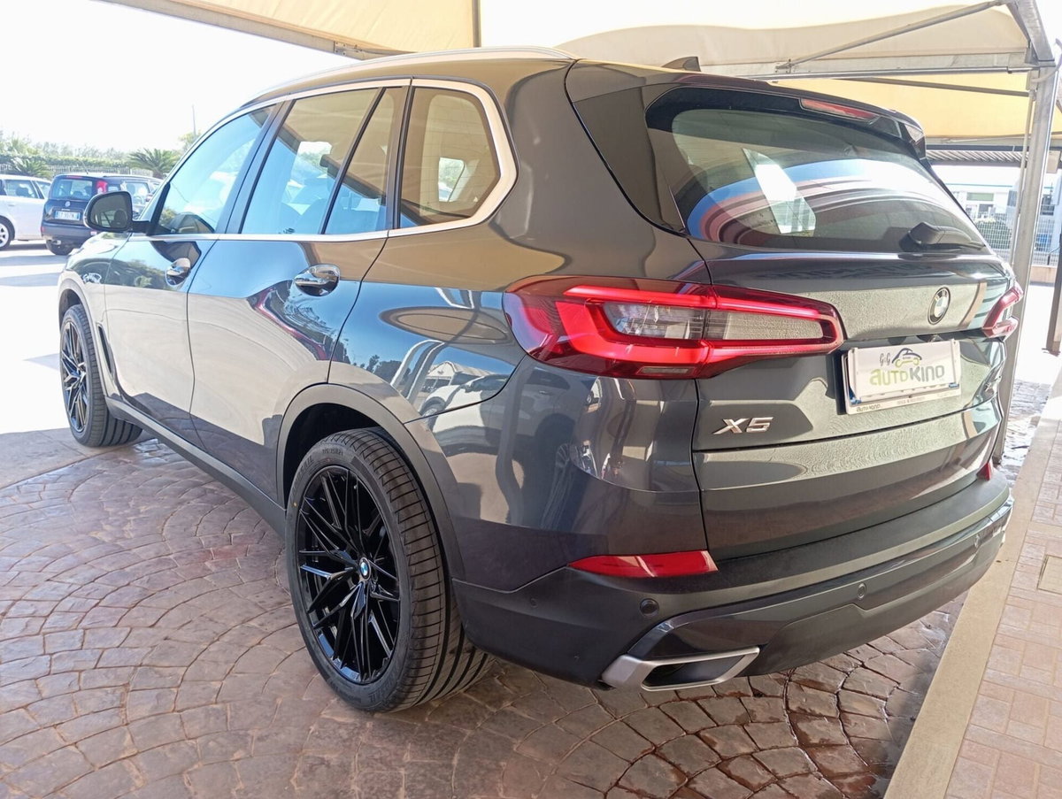 BMW X5 xDrive25d xLine (6)