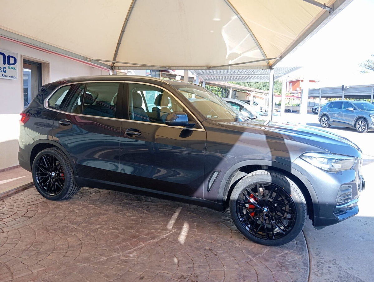 BMW X5 xDrive25d xLine (9)