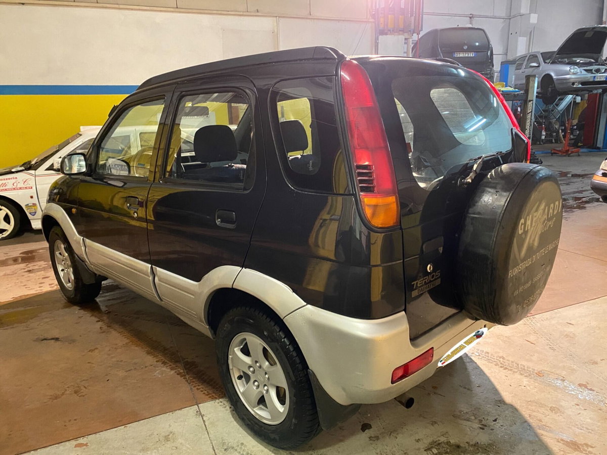Daihatsu Terios 1.3i 16V cat 4WD SX (5)
