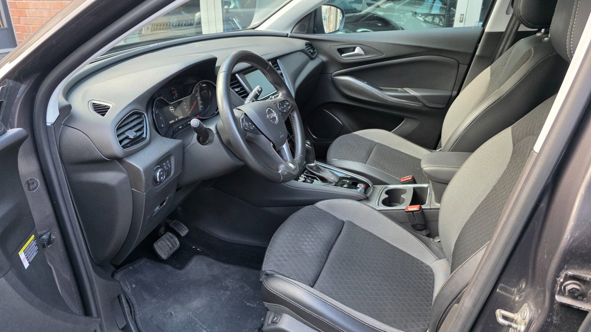 Opel Grandland X 1.5 diesel Ecotec Start&Stop Elegance (7)