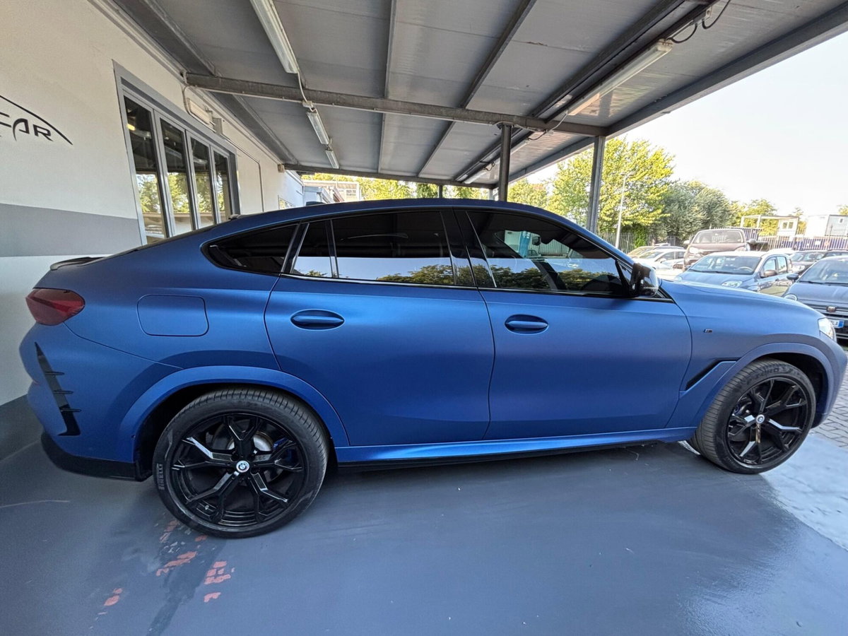 BMW X6 M50d (9)