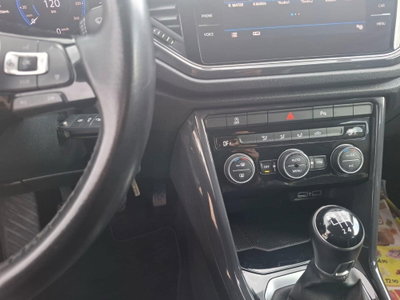 Volkswagen T-Roc 1.6 TDI SCR Advanced BlueMotion Technology (14)