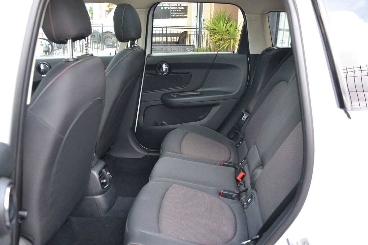MINI Mini Countryman 1.5 One D Essential Countryman (11)