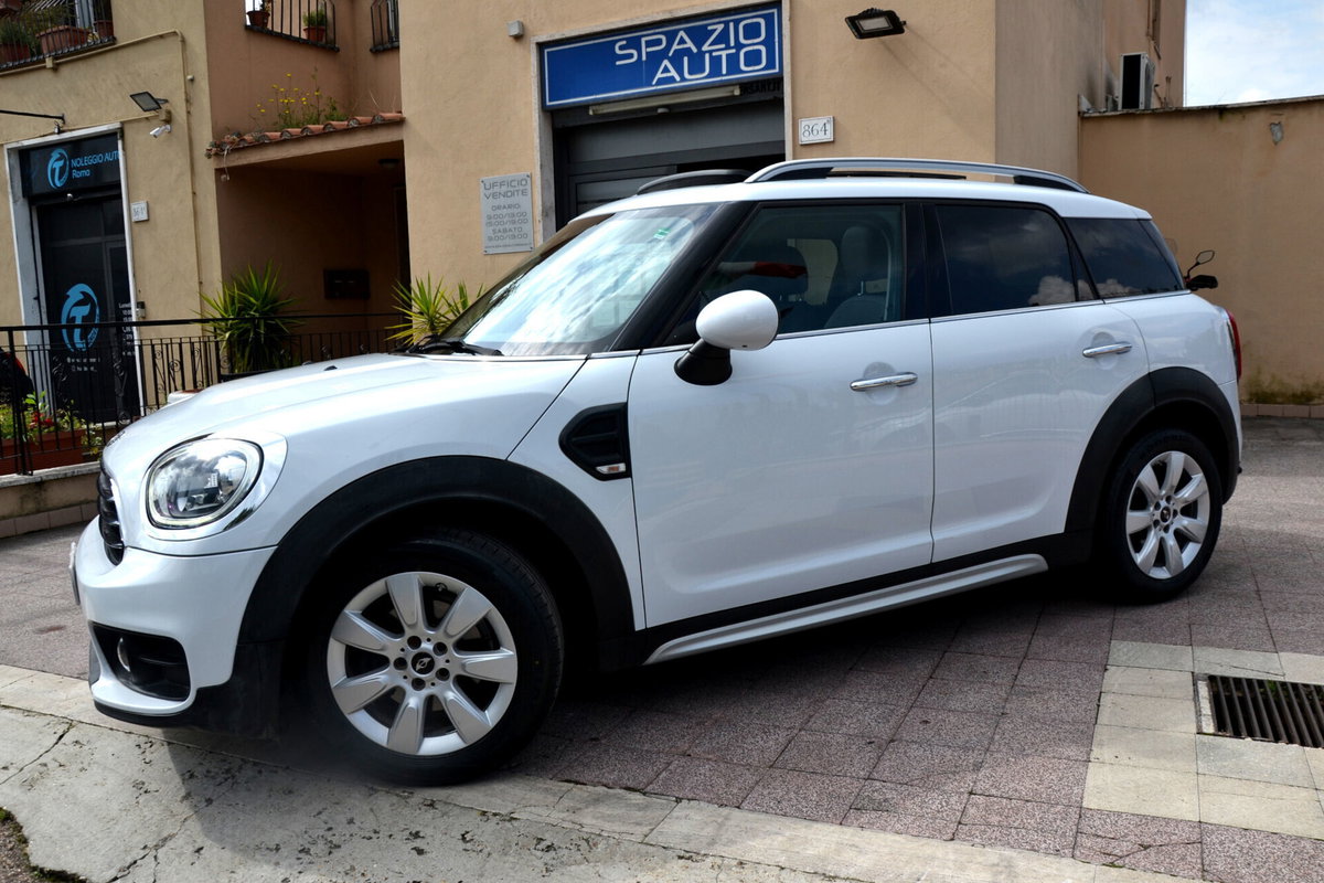 MINI Mini Countryman 1.5 One D Essential Countryman (17)