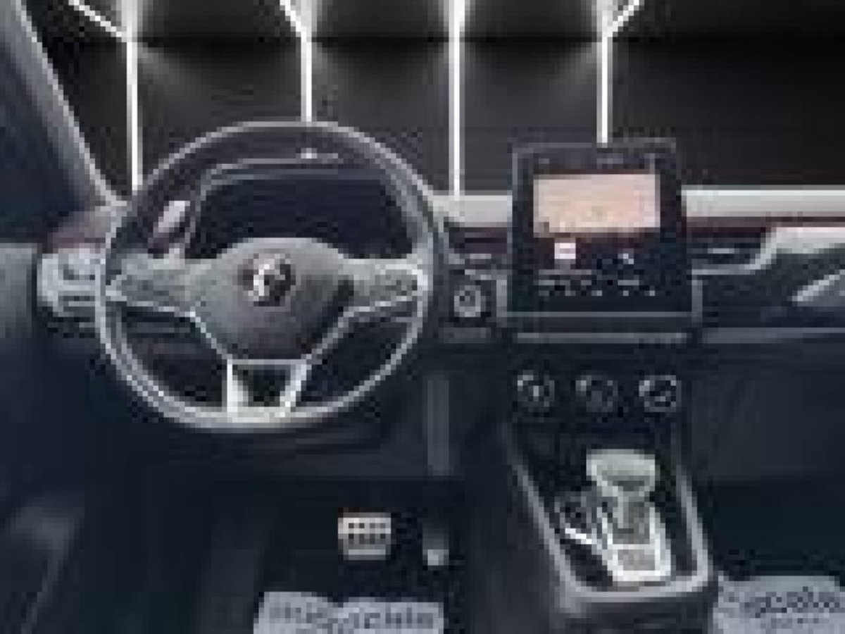 Renault Arkana Hybrid E-Tech 145 CV Techno (13)