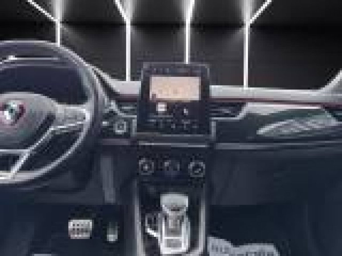 Renault Arkana Hybrid E-Tech 145 CV Techno (14)