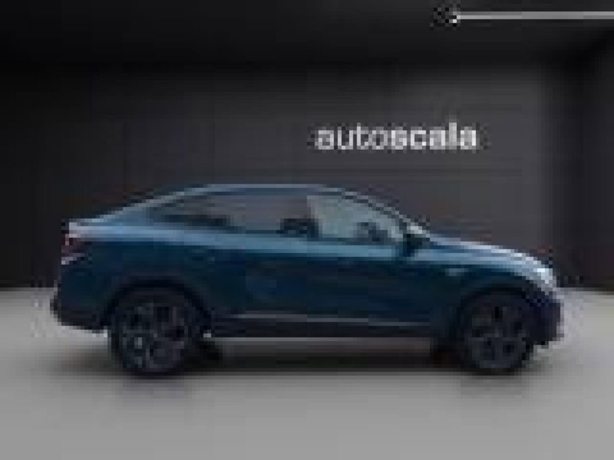Renault Arkana Hybrid E-Tech 145 CV Techno (6)