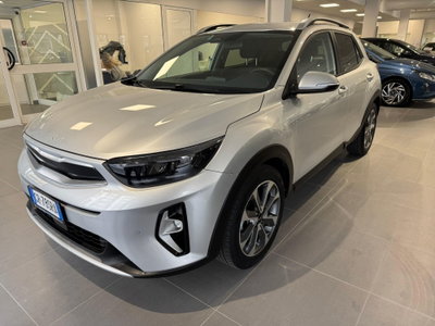 Kia Stonic 1.0 T-GDi GPL DCT Style (3)