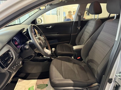 Kia Stonic 1.0 T-GDi GPL DCT Style (7)