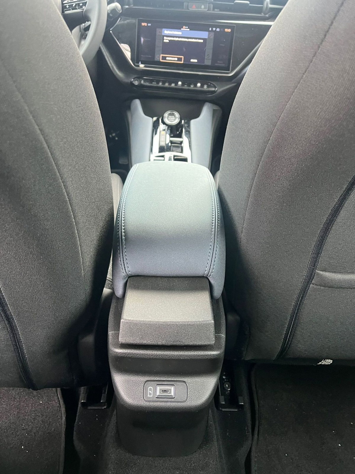 Alfa Romeo Junior 1.2 ibrida 145cv edct6 (18)