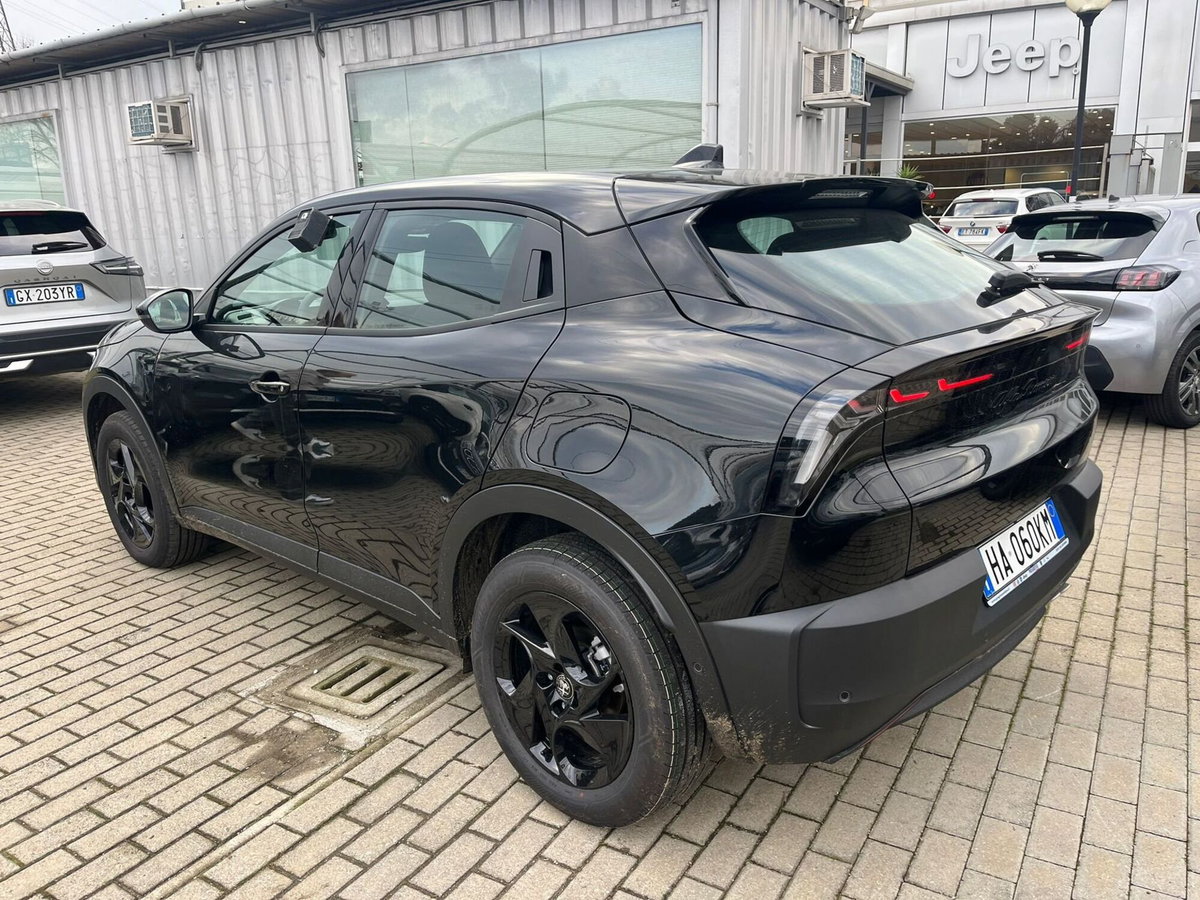 Alfa Romeo Junior 1.2 ibrida 145cv edct6 (7)