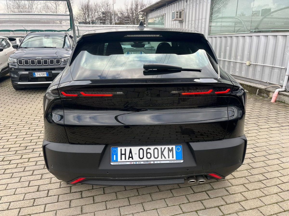 Alfa Romeo Junior 1.2 ibrida 145cv edct6 (8)
