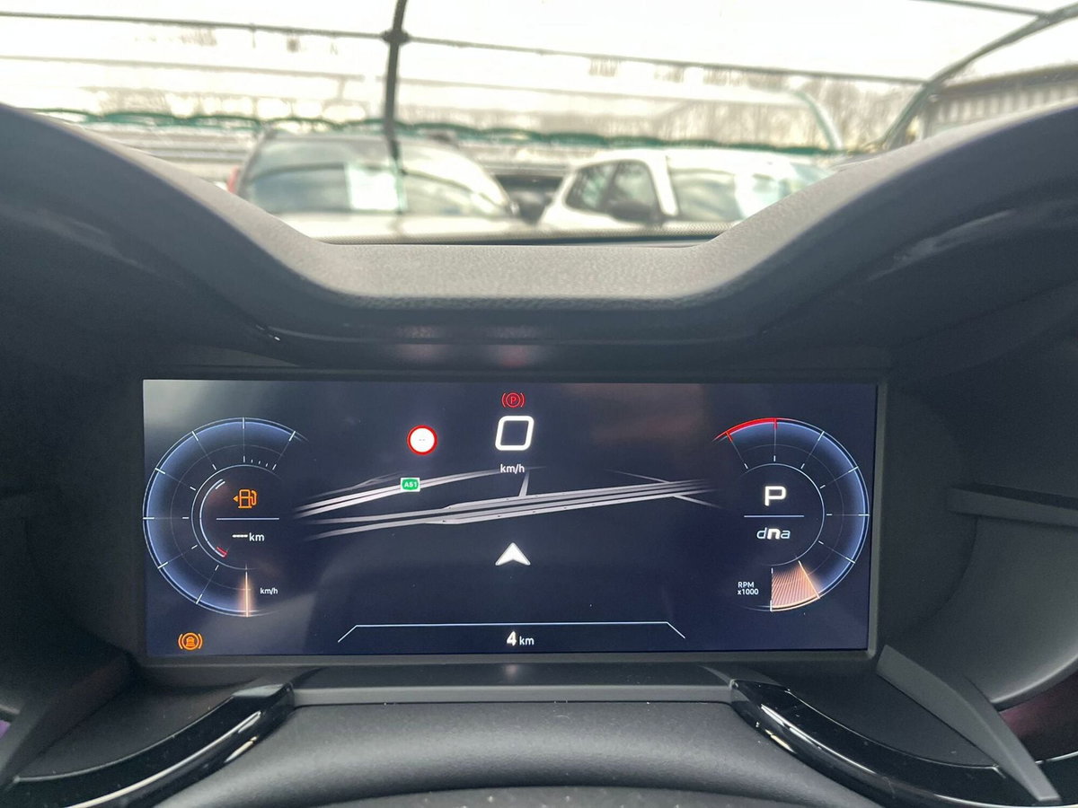 Alfa Romeo Junior 1.2 ibrida Speciale 145cv edct6 (19)