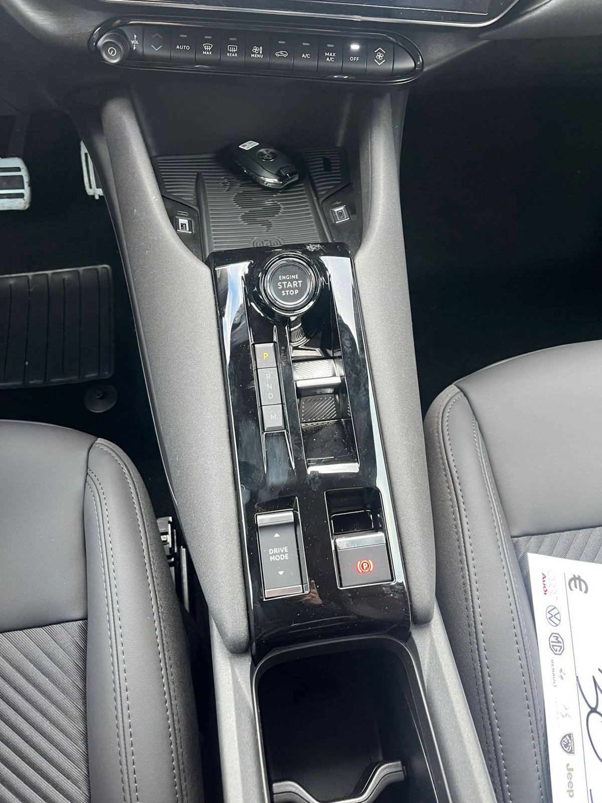 Alfa Romeo Junior 1.2 ibrida Speciale 145cv edct6 (20)