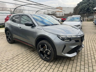 Alfa Romeo Junior 1.2 ibrida Speciale 145cv edct6 (3)