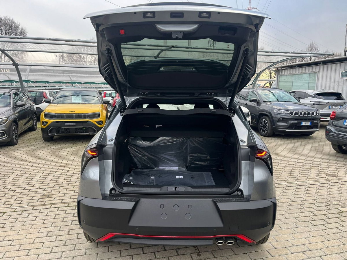 Alfa Romeo Junior 1.2 ibrida Speciale 145cv edct6 (9)