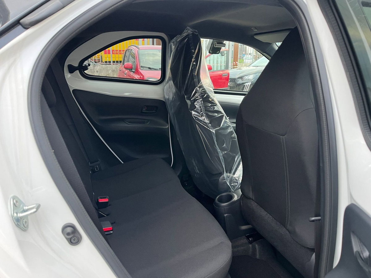 Toyota Aygo X 1.0 Trend Air 72cv s-cvt (15)