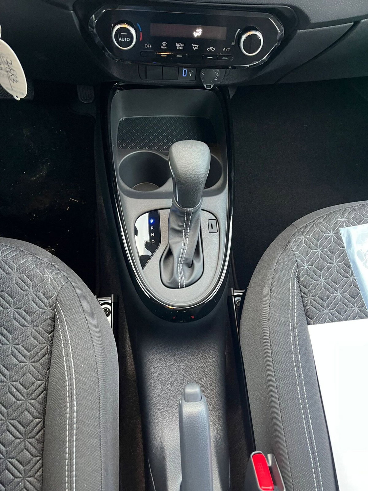 Toyota Aygo X 1.0 Trend Air 72cv s-cvt (17)
