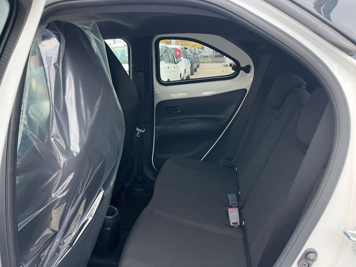 Toyota Aygo X 1.0 Trend Air 72cv s-cvt (18)