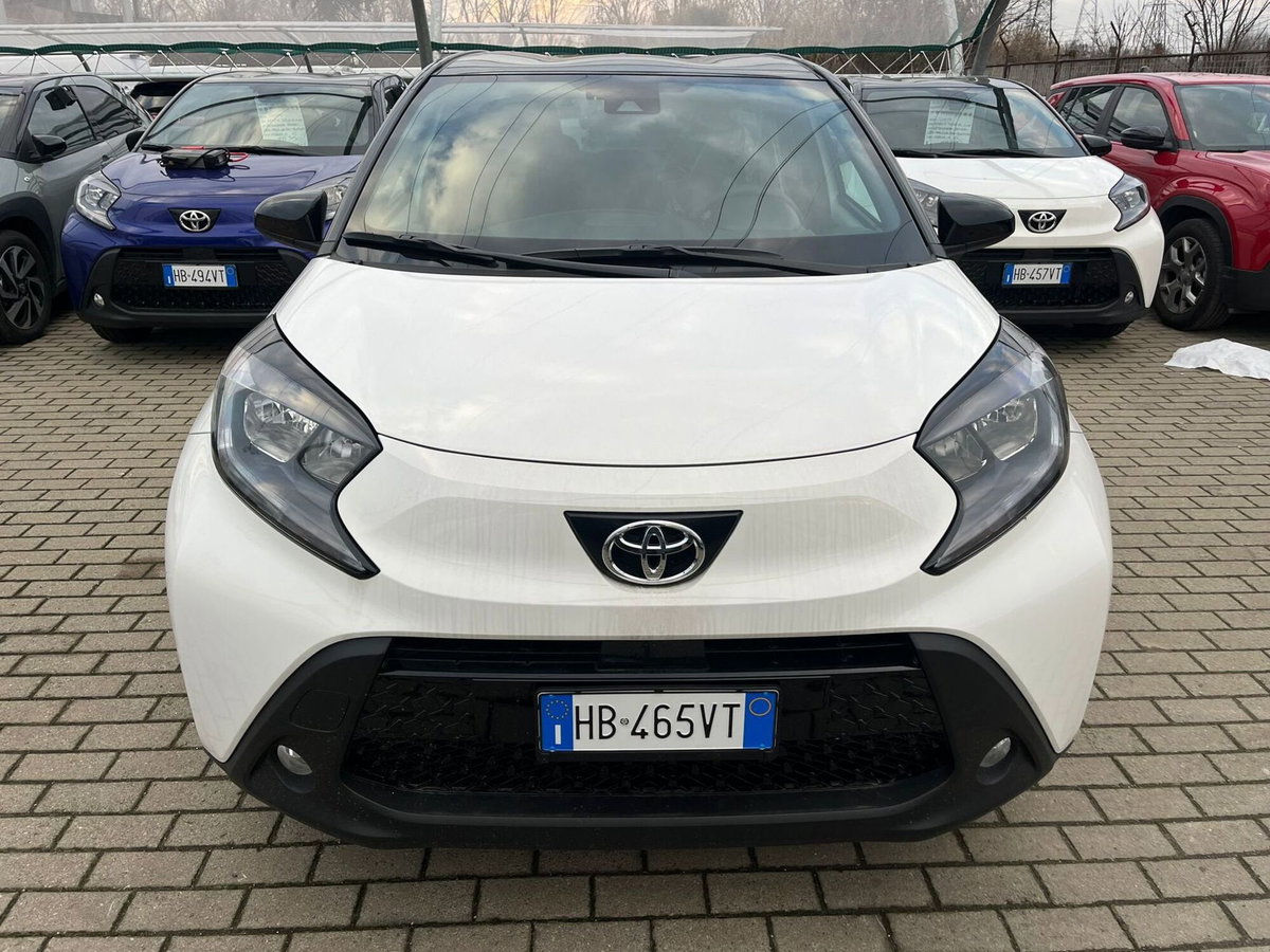 Toyota Aygo X 1.0 Trend Air 72cv s-cvt (3)