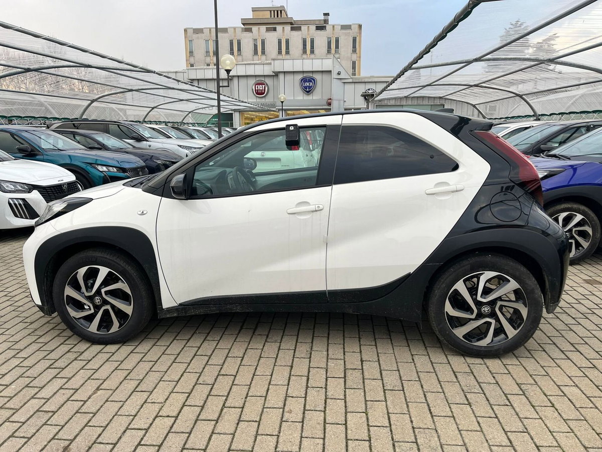 Toyota Aygo X 1.0 Trend Air 72cv s-cvt (5)