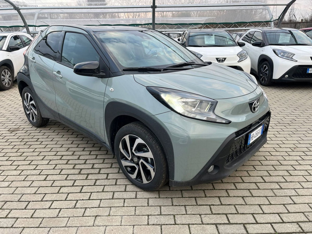 Toyota Aygo X 1.0 Trend Air 72cv s-cvt (3)