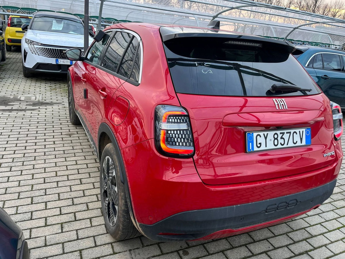 Fiat 600 1.2 hybrid La Prima 145cv auto (8)