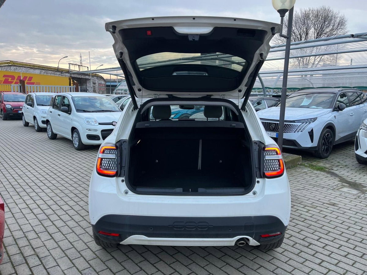 Fiat 600 1.2 hybrid La Prima 145cv auto (10)