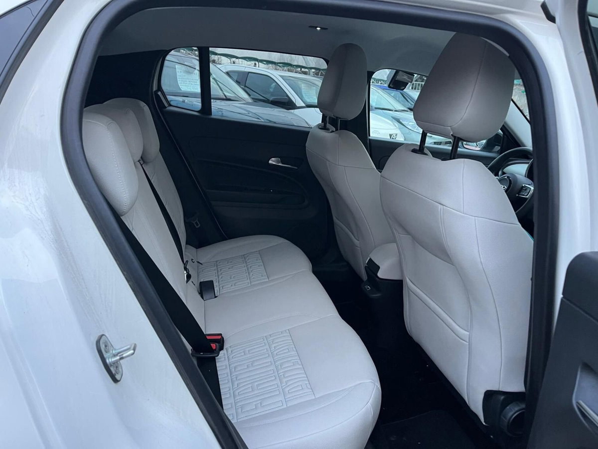 Fiat 600 1.2 hybrid La Prima 145cv auto (17)
