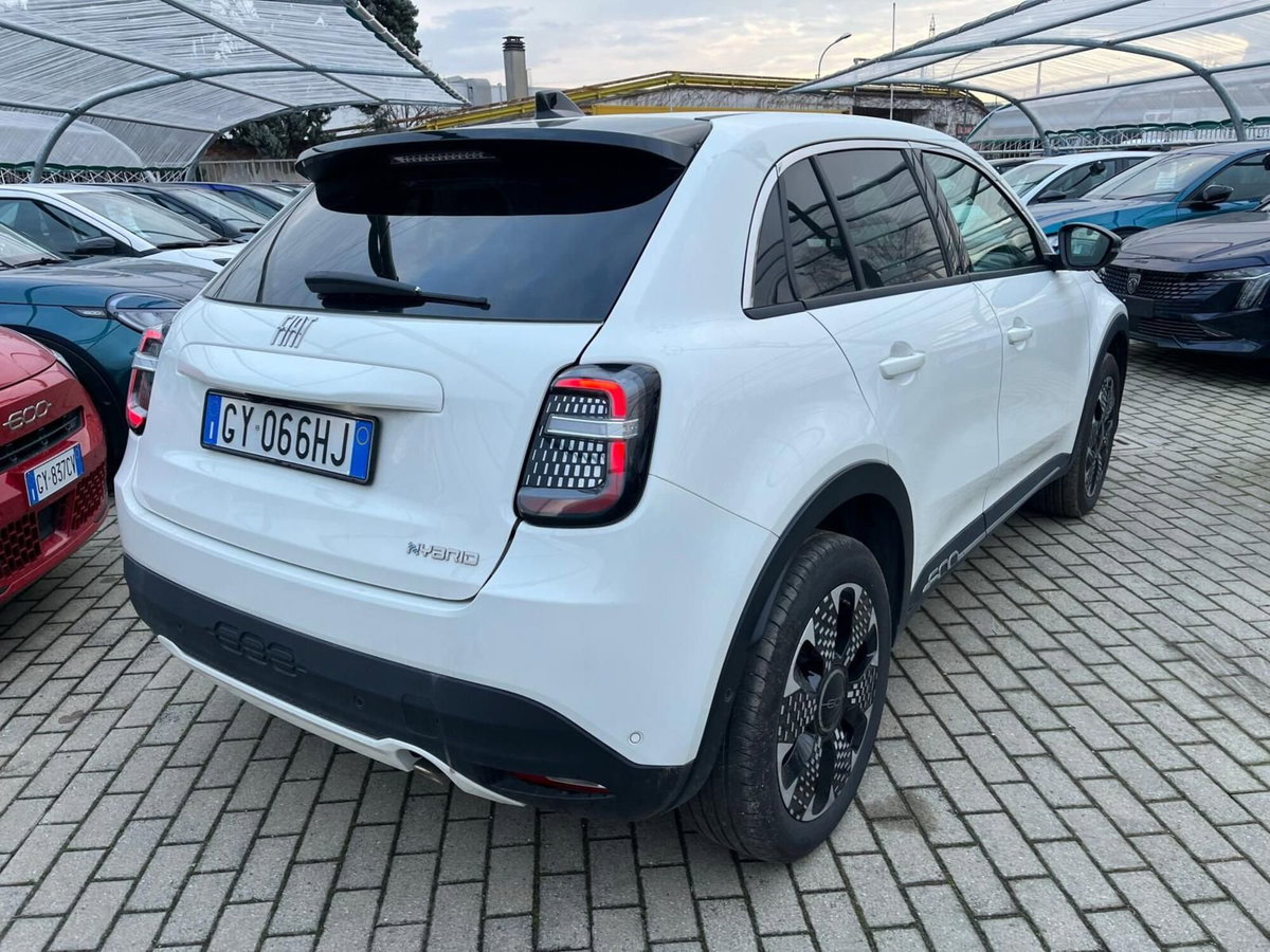 Fiat 600 1.2 hybrid La Prima 145cv auto (8)