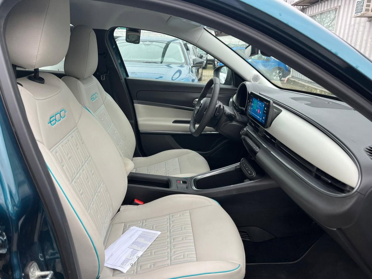 Fiat 600 1.2 hybrid La Prima 110cv auto (14)