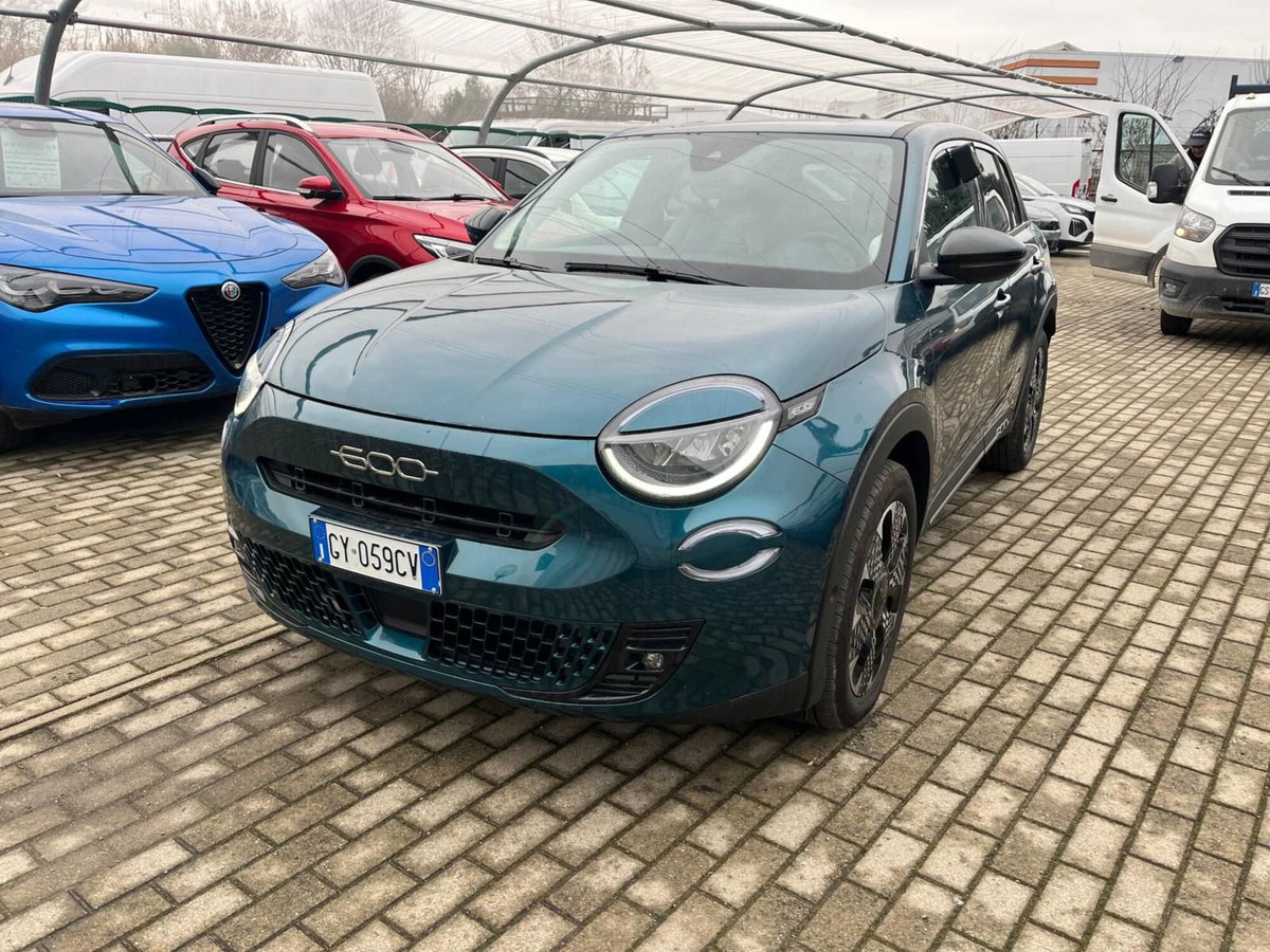 Fiat 600 1.2 hybrid La Prima 110cv auto (2)