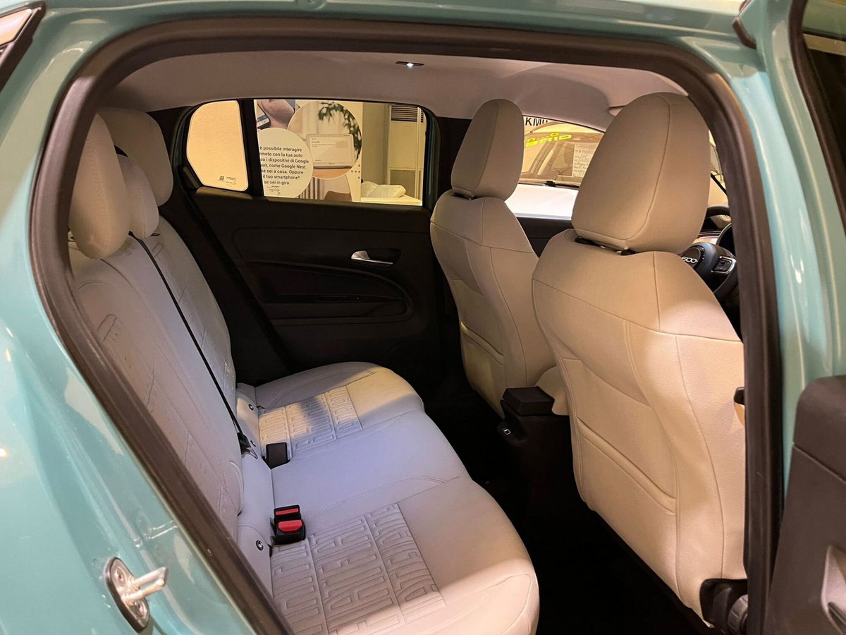Fiat 600 1.2 hybrid La Prima 110cv auto (17)