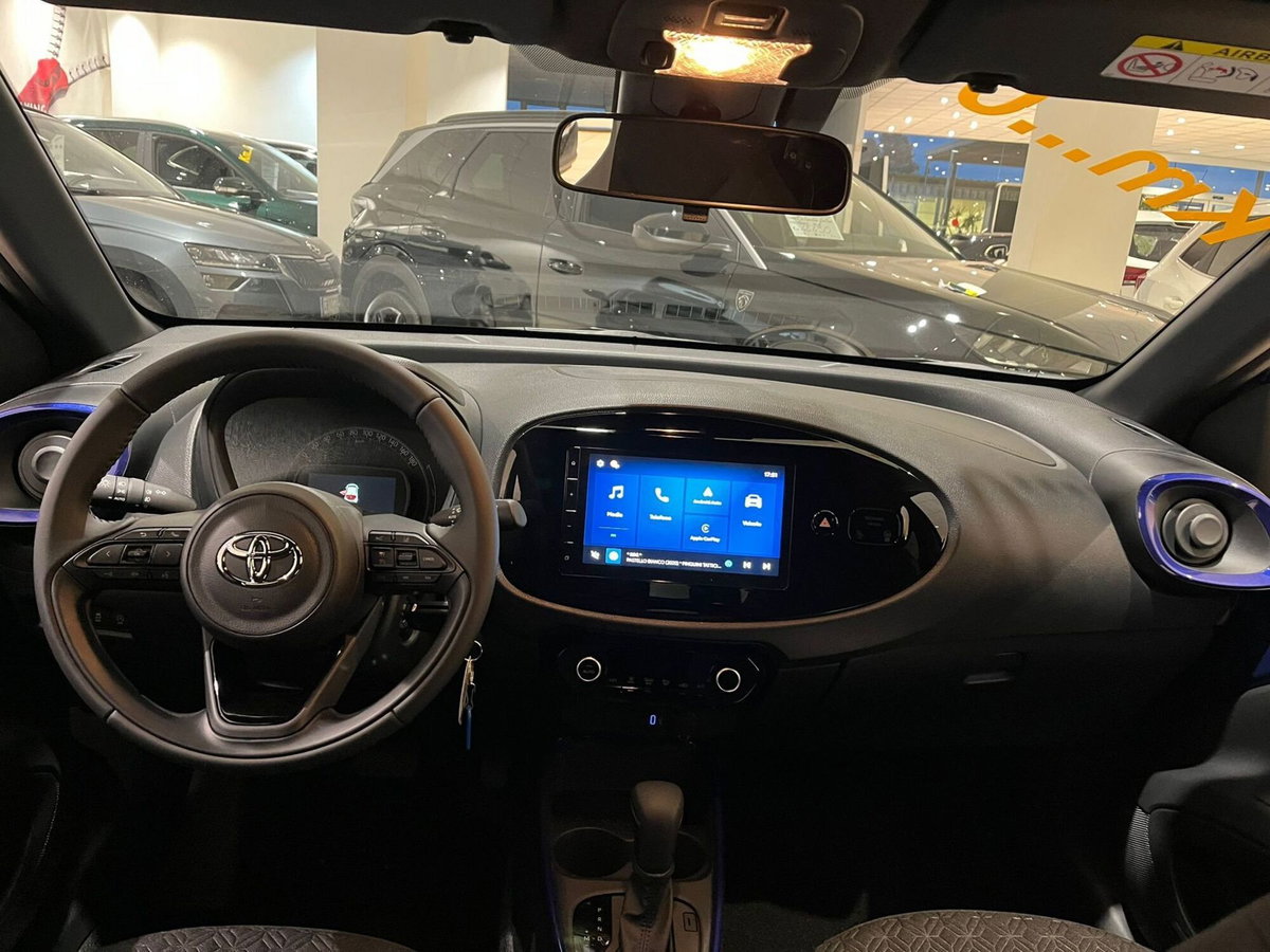 Toyota Aygo X 1.0 Trend Air 72cv s-cvt (12)