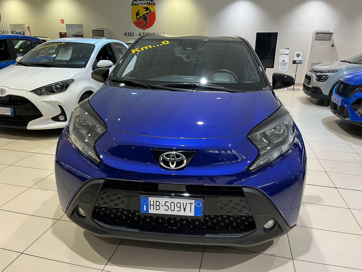 Toyota Aygo X 1.0 Trend Air 72cv s-cvt (2)