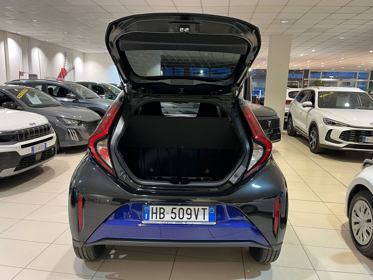 Toyota Aygo X 1.0 Trend Air 72cv s-cvt (6)