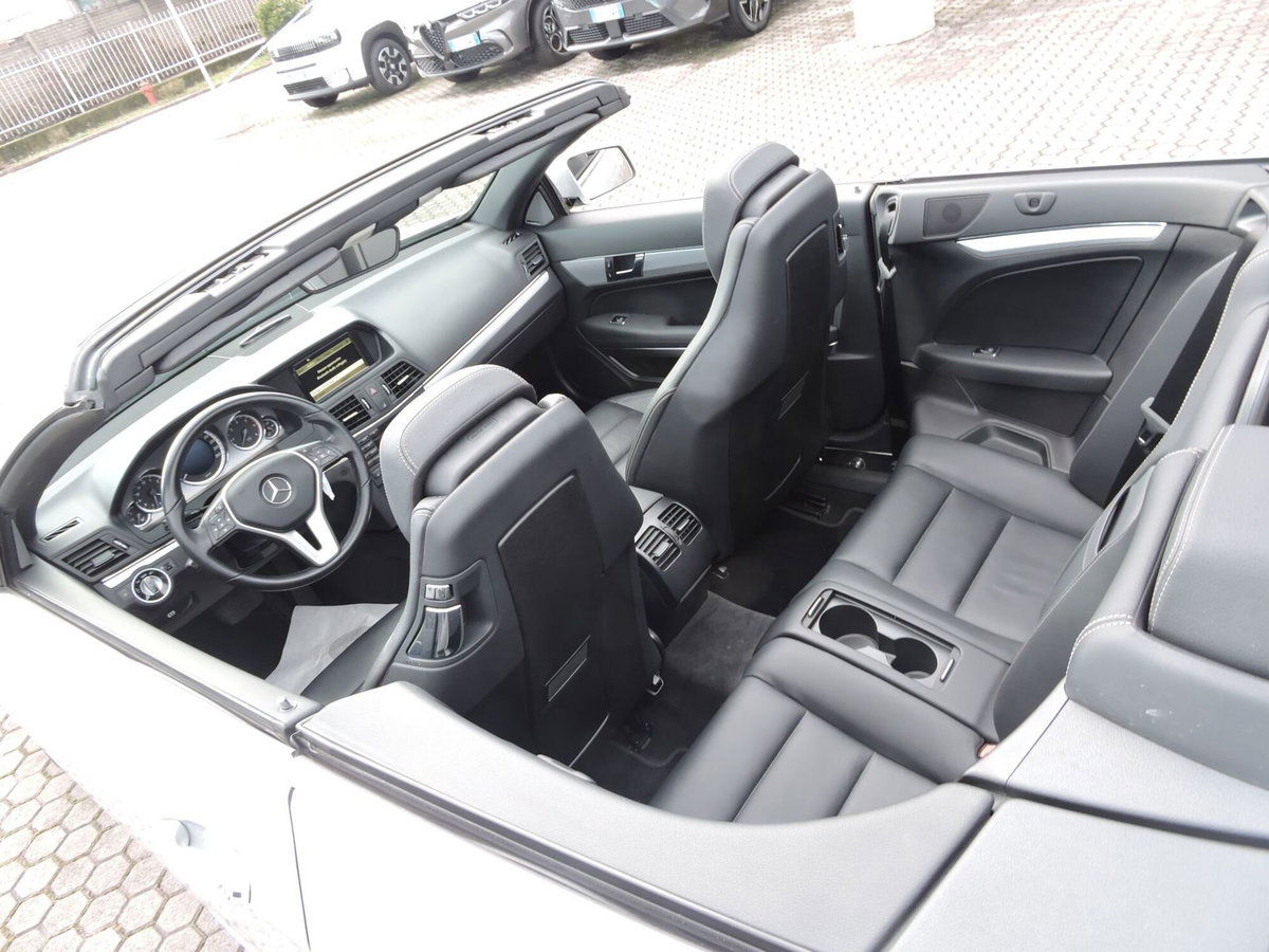 Mercedes-Benz Classe E Cabrio 220 CDI Cabrio BlueEFFICIENCY (10)