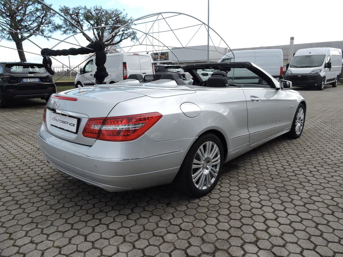 Mercedes-Benz Classe E Cabrio 220 CDI Cabrio BlueEFFICIENCY (7)