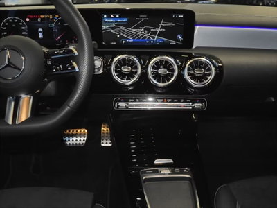 Mercedes-Benz CLA Shooting Brake 200 d AMG Line Premium Plus auto (12)