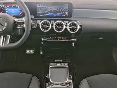 Mercedes-Benz CLA Shooting Brake 200 d AMG Line Advanced Plus auto (4)