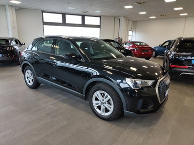 Audi Q3 35 TDI quattro S tronic (2)