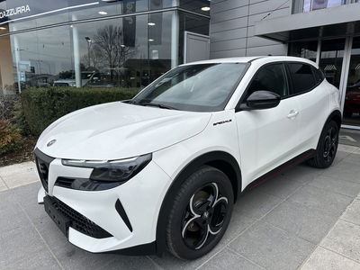 Alfa Romeo Junior 1.2 ibrida Speciale 145cv edct6 nuova