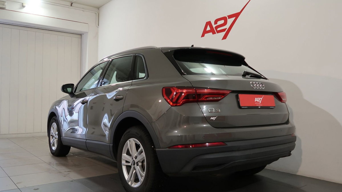 Audi Q3 35 TDI quattro S tronic Business (15)
