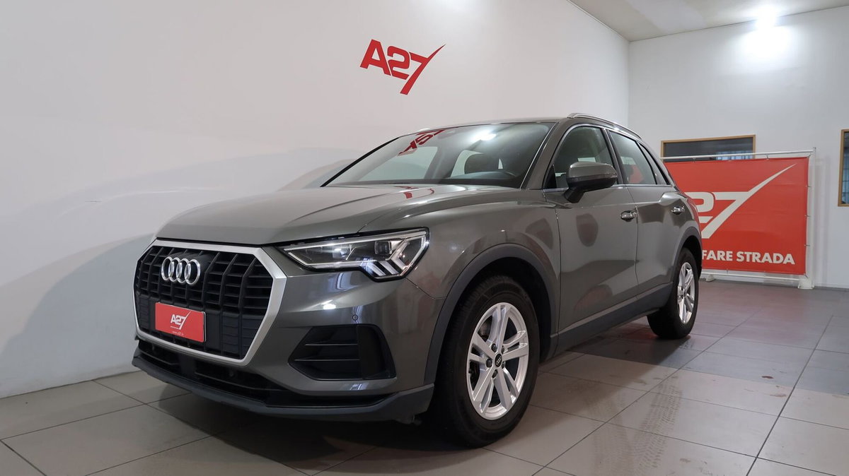 Audi Q3 35 TDI quattro S tronic Business (7)